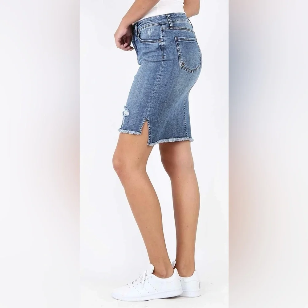 NEW w/Tags Kut from the Kloth Connie High Low Hem Distressed Denim Skirt 20W